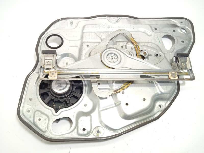 Recambio de elevalunas trasero izquierdo para volvo xc70 2.4 diesel cat referencia OEM IAM 983041102  970715101