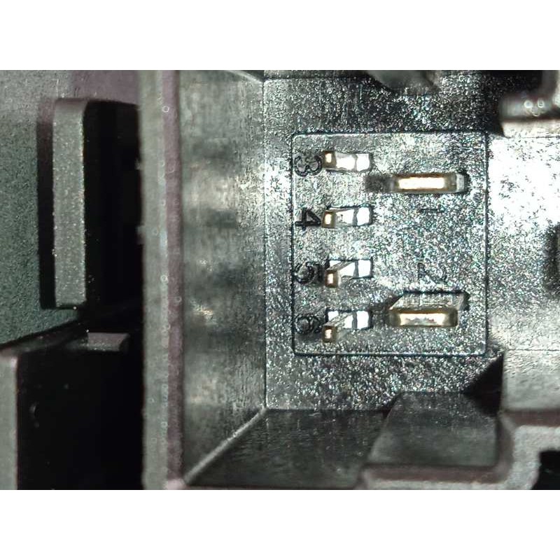 Recambio de elevalunas trasero izquierdo para volvo xc70 2.4 diesel cat referencia OEM IAM 983041102  970715101