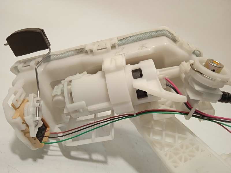 Recambio de bomba combustible para toyota c-hr referencia OEM IAM 7702002C21  