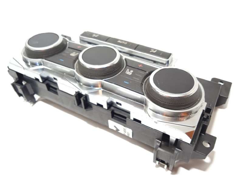 Recambio de mando climatizador para land rover range rover autobiography referencia OEM IAM CPLA18D687CD  LR068434
