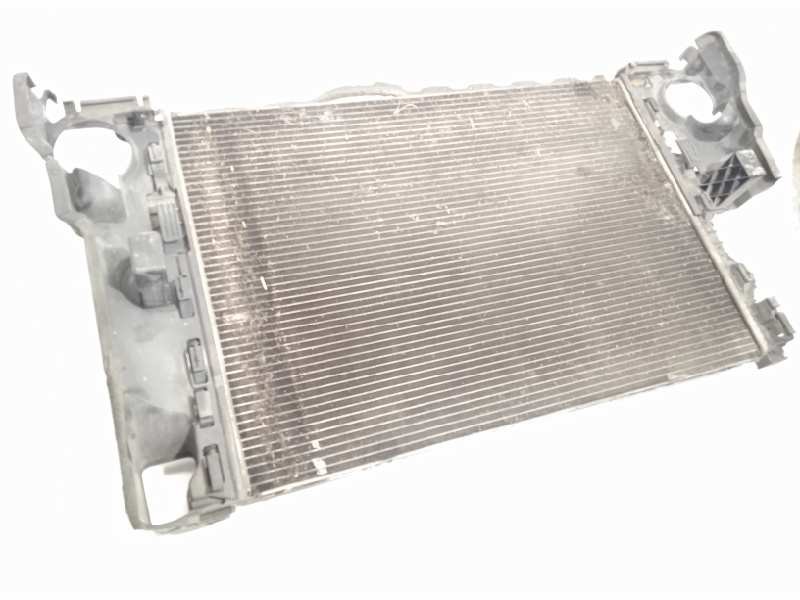 Recambio de radiador agua para volvo xc70 2.4 diesel cat referencia OEM IAM 31261104  