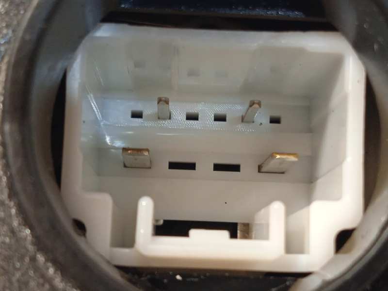 Recambio de cerradura puerta trasera derecha para toyota c-hr referencia OEM IAM 69050F4010  