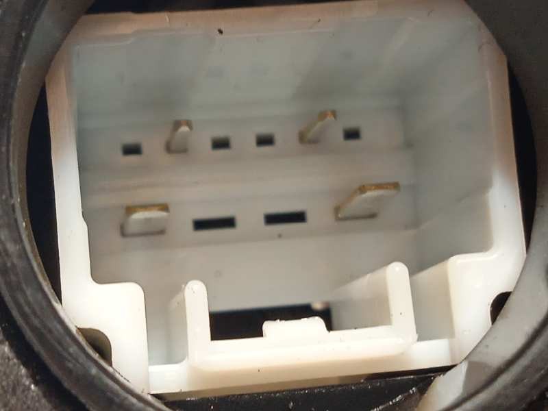 Recambio de cerradura puerta trasera izquierda para toyota c-hr referencia OEM IAM 69060F4010  