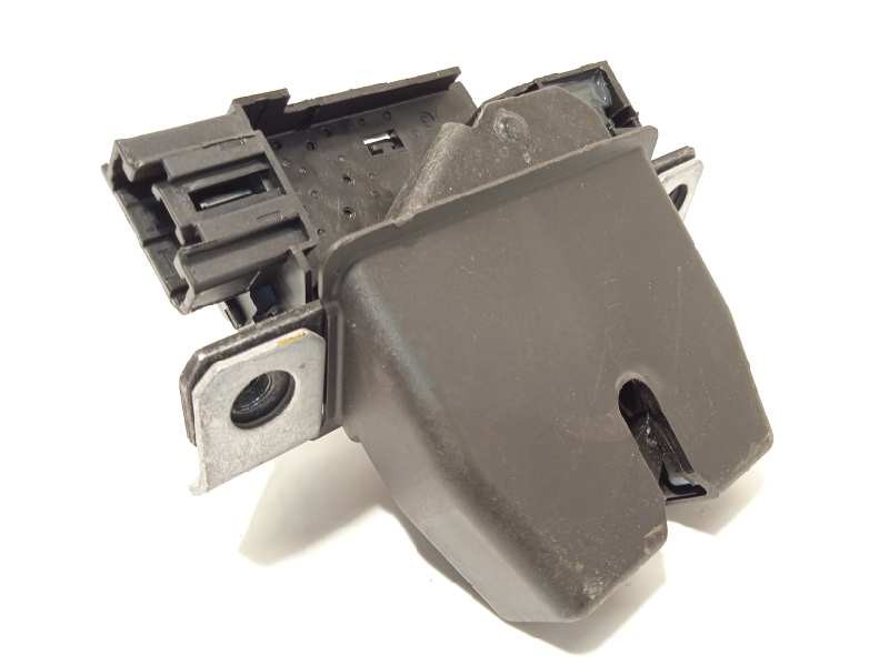 Recambio de cerradura maletero / porton para ford puma referencia OEM IAM H1BAN442A66AA  2475591