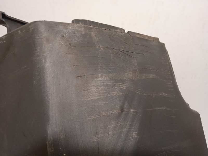 Recambio de puntera paragolpes trasera derecha para volkswagen crafter combi (2e) combi 30 referencia OEM IAM A9068804671  2E180