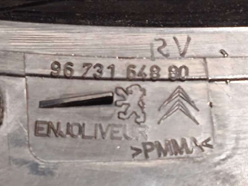 Recambio de piloto trasero izquierdo para citroën c4 picasso exclusive referencia OEM IAM 9673164880  