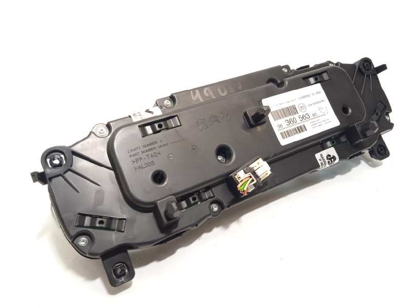 Recambio de cuadro instrumentos para peugeot 208 (p2) allure referencia OEM IAM 9836056380  