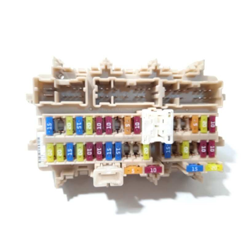 Recambio de caja reles / fusibles para renault kadjar 1.3 tce referencia OEM IAM 8901R  243808901R