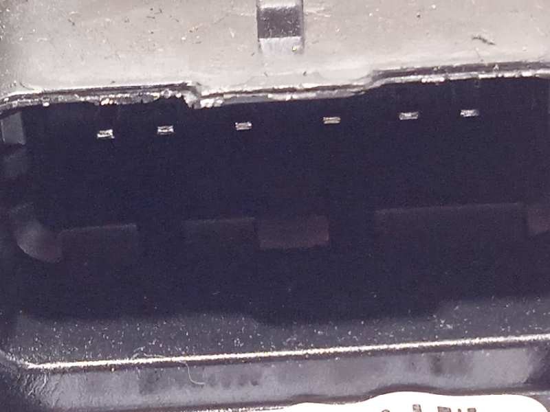 Recambio de cerradura puerta delantera derecha para citroën berlingo station wagon live edition referencia OEM IAM 9135EA  