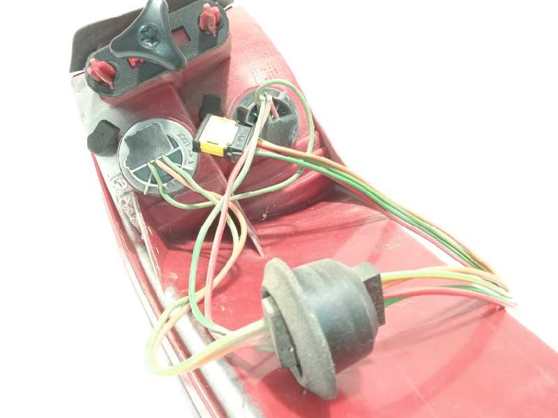 Recambio de piloto trasero derecho para peugeot 607 (s1) básico referencia OEM IAM 6351N1  