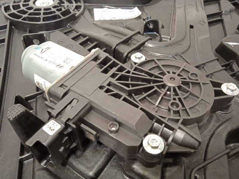 Recambio de elevalunas delantero derecho para hyundai i30 (pd) 1.6 crdi cat referencia OEM IAM 82480G4180  82460G4010