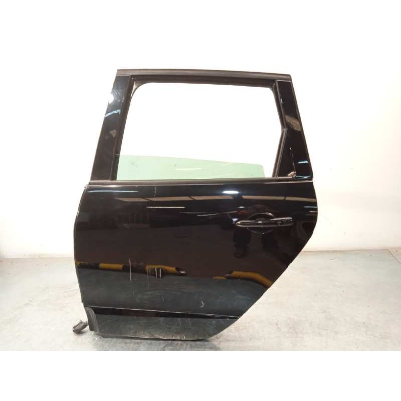 Recambio de puerta trasera izquierda para renault scenic iii dynamique referencia OEM IAM 821012747R  