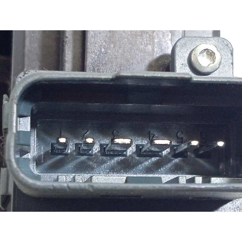 Recambio de elevalunas delantero derecho para renault megane iv grandtour 1.2 tce energy referencia OEM IAM 402777D  