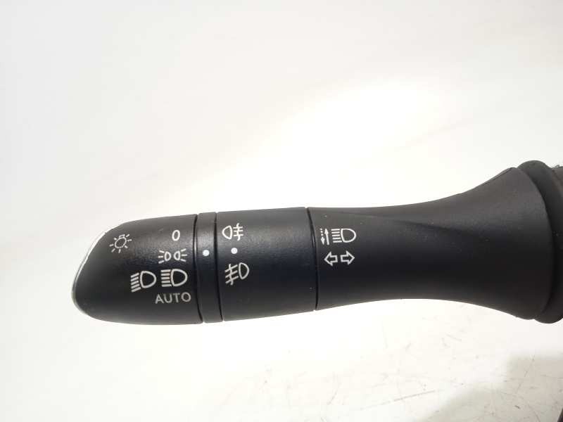 Recambio de mando intermitentes para renault megane iv grandtour 1.2 tce energy referencia OEM IAM 255678341R  