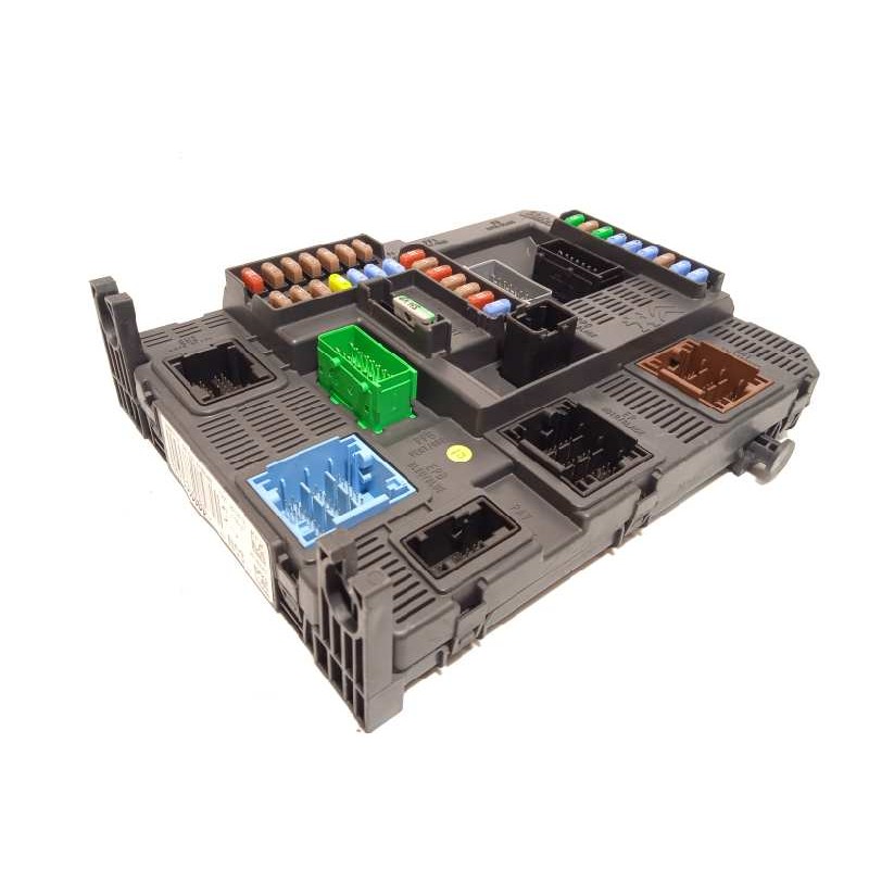 Recambio de caja reles / fusibles para peugeot 208 allure referencia OEM IAM 9678355980  