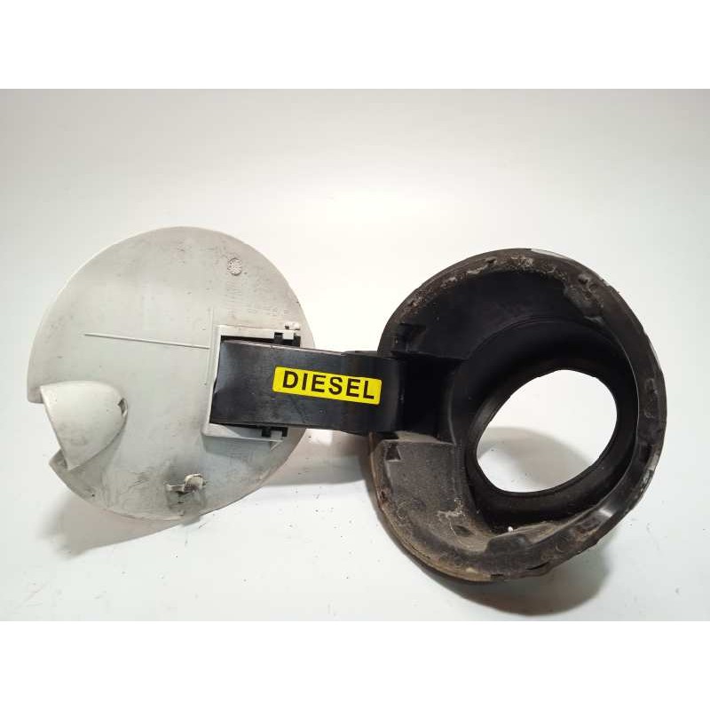 Recambio de tapa exterior combustible para peugeot 208 allure referencia OEM IAM 9673904880  