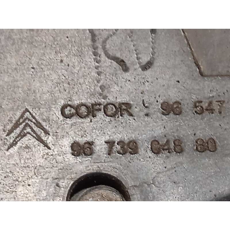 Recambio de tapa exterior combustible para peugeot 208 allure referencia OEM IAM 9673904880  