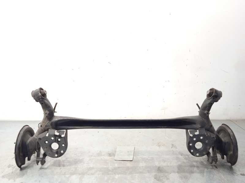 Recambio de puente trasero para toyota yaris active referencia OEM IAM 421100D340  