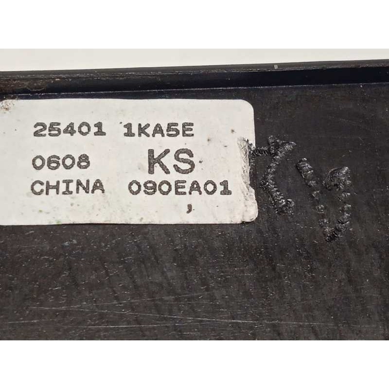 Recambio de mando elevalunas delantero izquierdo para nissan juke (f15) 1.6 cat referencia OEM IAM 254011KA5E  