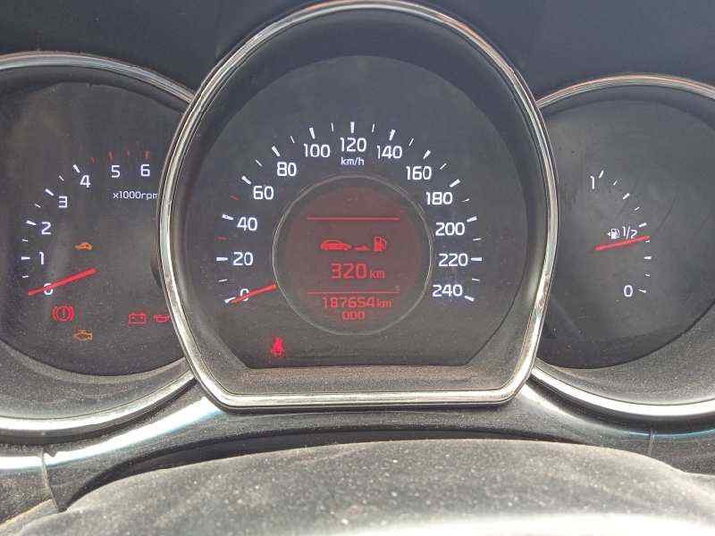 Recambio de cuadro instrumentos para kia cee´d drive referencia OEM IAM 94003A2332  