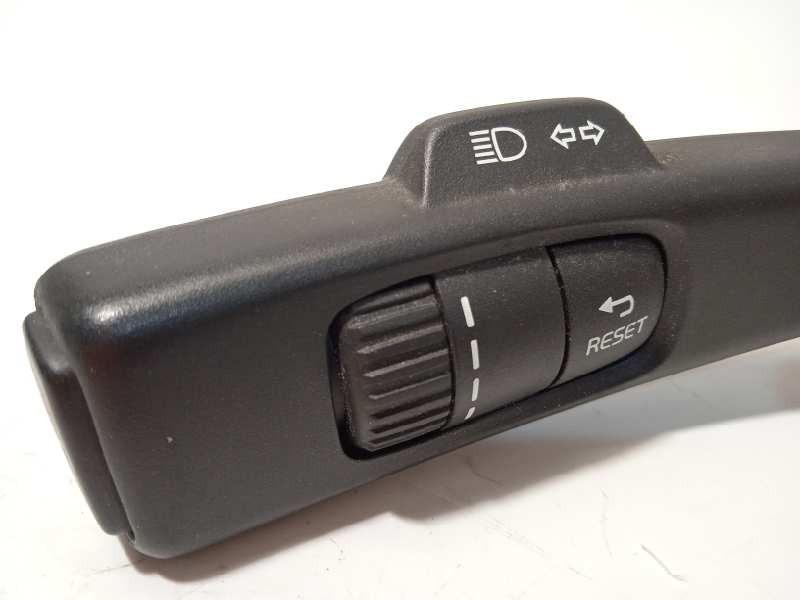 Recambio de mando luces para volvo xc60 2.0 diesel cat referencia OEM IAM 31456045  