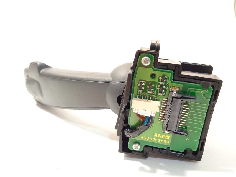 Recambio de mando limpia para volvo xc60 2.0 diesel cat referencia OEM IAM 31456042  