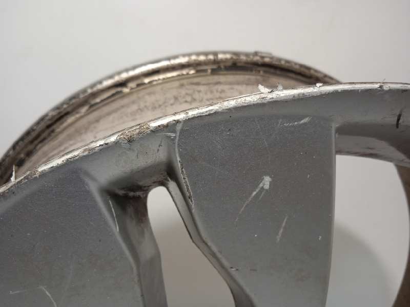 Recambio de llanta para hyundai ix55 style referencia OEM IAM 529103J350  