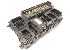 Recambio de caja reles / fusibles para ford mondeo lim. 2.0 tdci cat referencia OEM IAM GU5T15604BFD  A2C7537380350