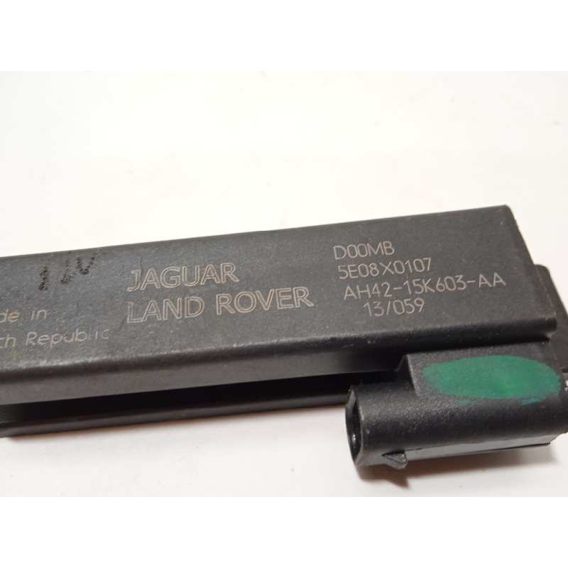 Recambio de antena para land rover range rover autobiography referencia OEM IAM AH4215K603AA  LR012709