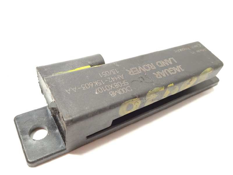 Recambio de antena para land rover range rover autobiography referencia OEM IAM AH4215K603AA  LR012709