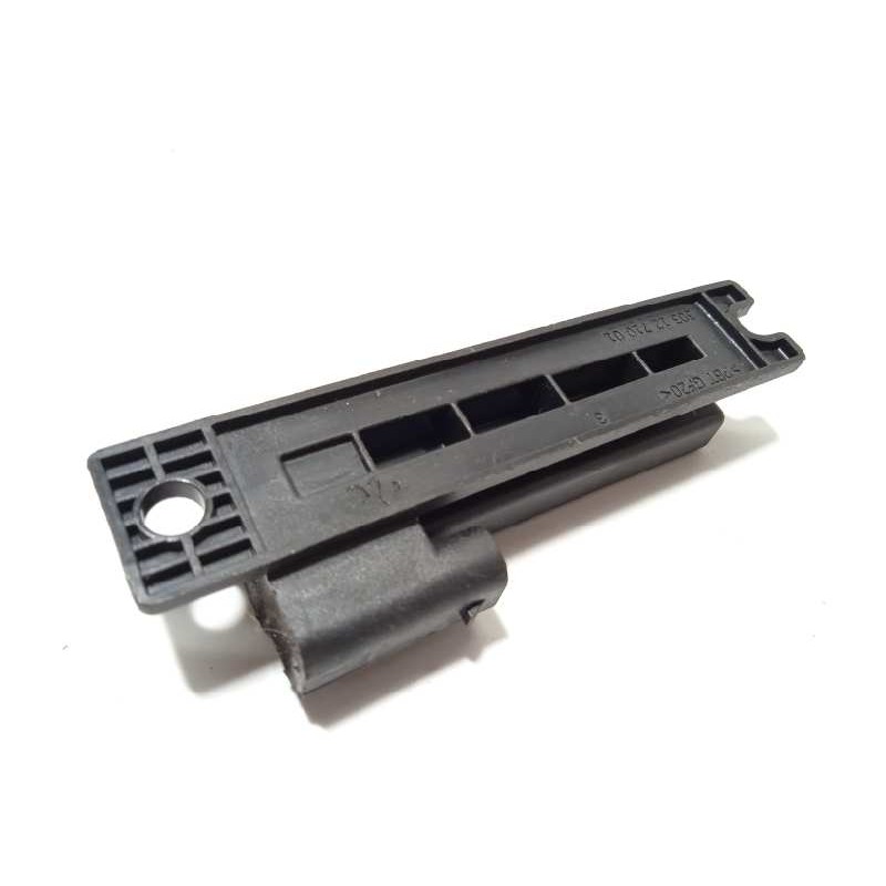 Recambio de antena para land rover range rover autobiography referencia OEM IAM AH4215K603AA  LR012709