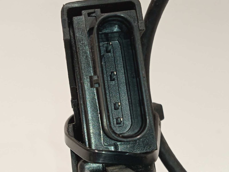 Recambio de cerradura puerta trasera izquierda para peugeot 308 1.6 allure hybrid referencia OEM IAM 9835418480  