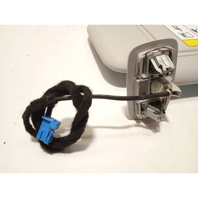 Recambio de parasol derecho para peugeot 308 1.6 allure hybrid referencia OEM IAM 98173682UW  