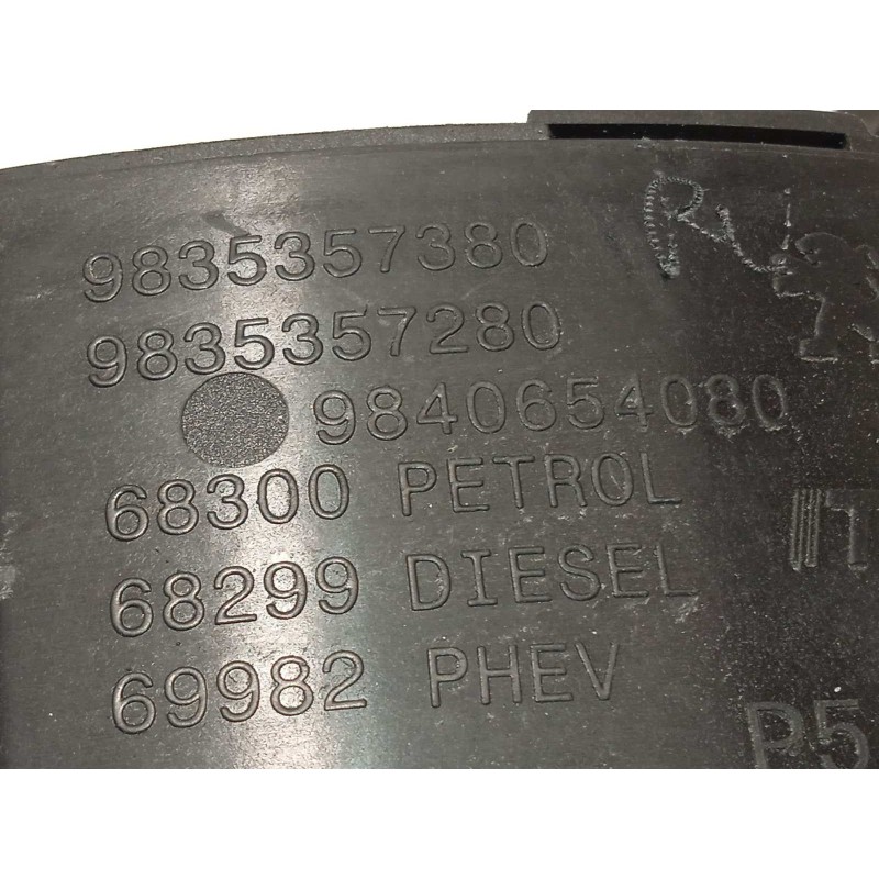 Recambio de tapa exterior combustible para peugeot 308 1.6 allure hybrid referencia OEM IAM 9835357380  