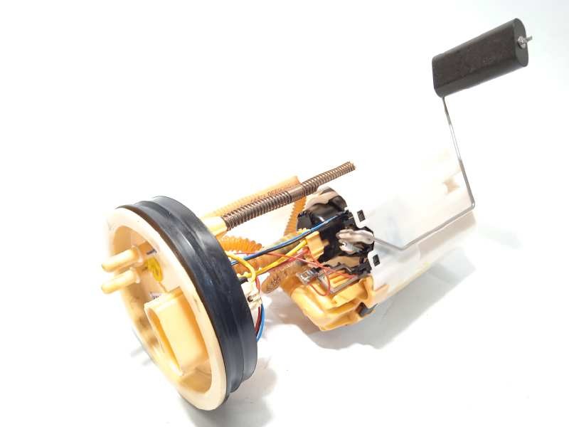 Recambio de bomba combustible para volkswagen t6 transporter kombi referencia OEM IAM 7E0919050D  0580203190