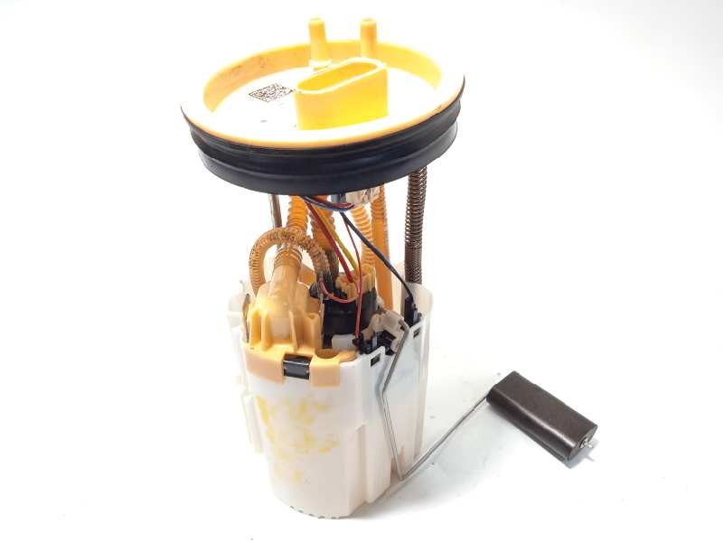 Recambio de bomba combustible para volkswagen t6 transporter kombi referencia OEM IAM 7E0919050D  0580203190