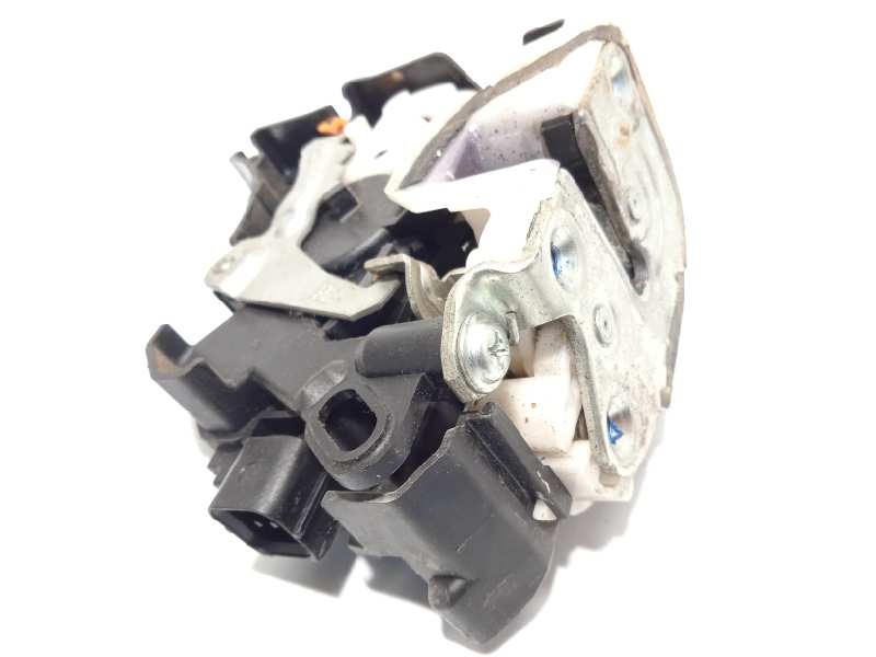 Recambio de cerradura puerta delantera derecha para mitsubishi outlander (cw0) 2.0 di-d cat referencia OEM IAM 5715A300  