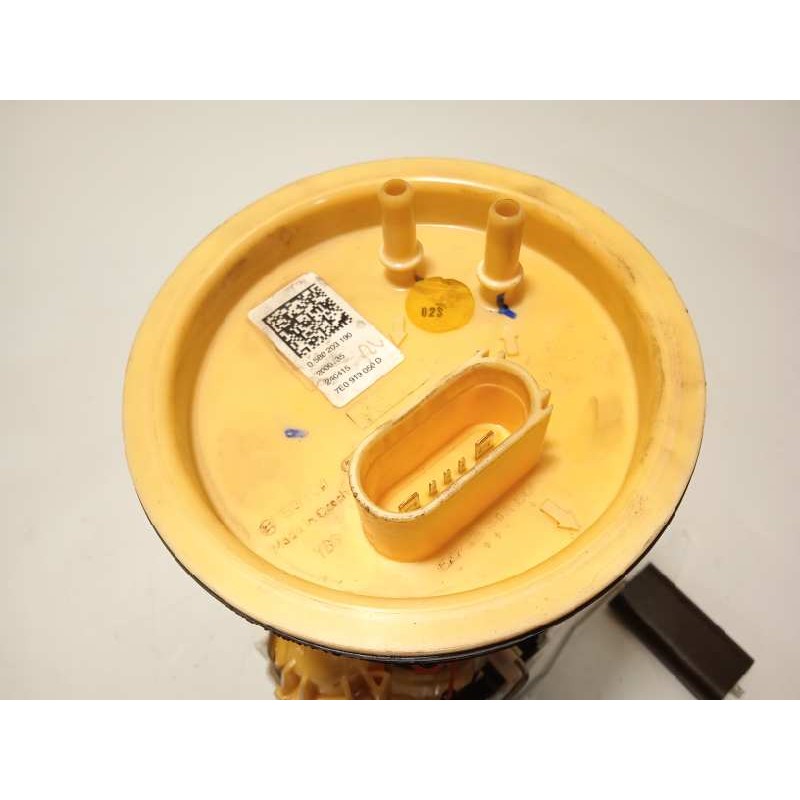 Recambio de bomba combustible para volkswagen t6 transporter kombi referencia OEM IAM 7E0919050D  0580203190