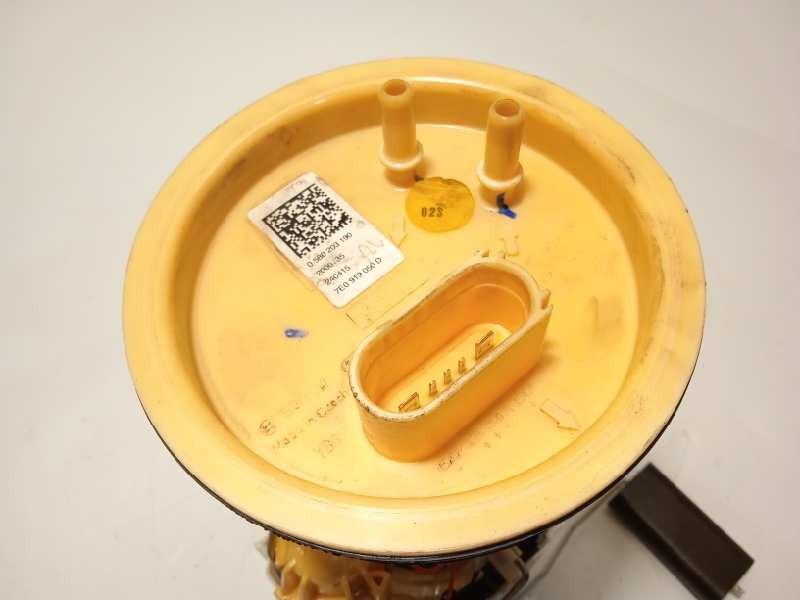 Recambio de bomba combustible para volkswagen t6 transporter kombi referencia OEM IAM 7E0919050D  0580203190