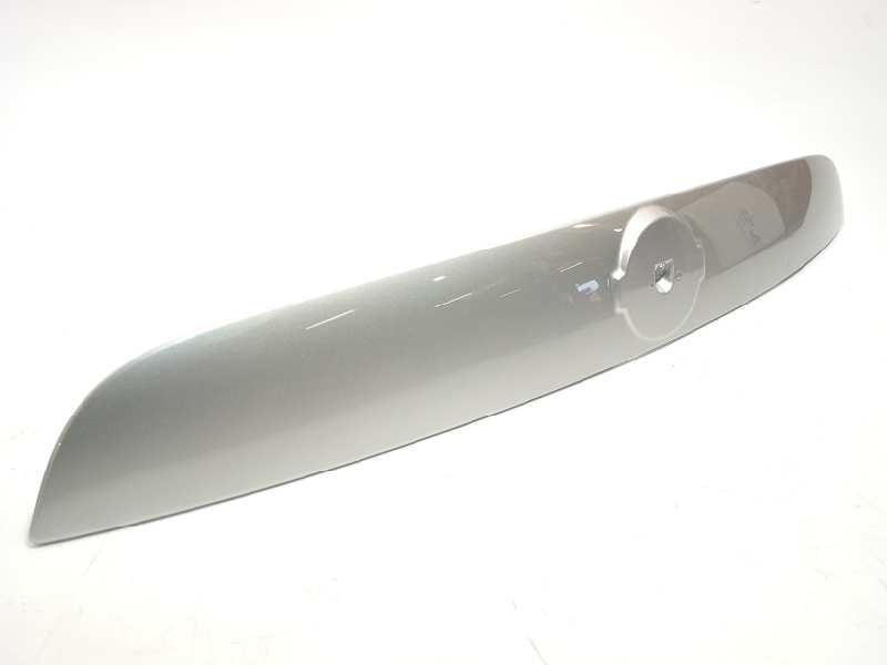 EMBELLECEDOR 908121KA0A 