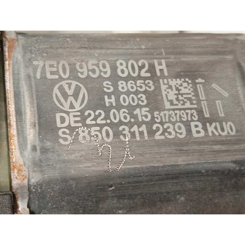 Recambio de elevalunas delantero derecho para volkswagen t6 transporter kombi referencia OEM IAM 7E0959802H  