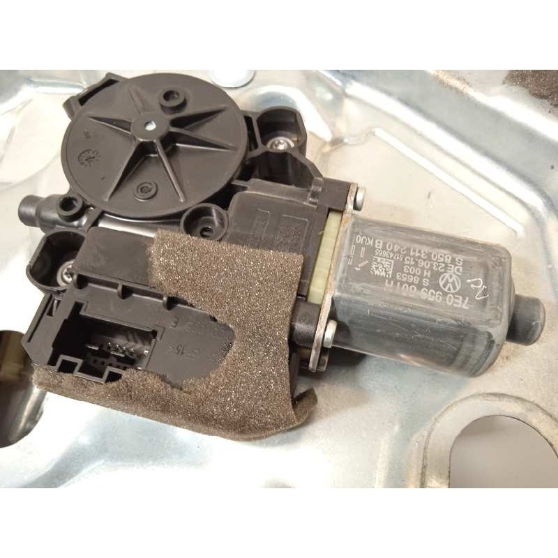 Recambio de elevalunas delantero izquierdo para volkswagen t6 transporter kombi referencia OEM IAM 7E0959801H  