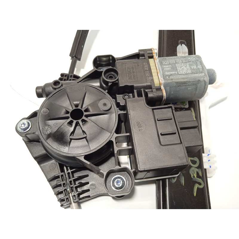 Recambio de elevalunas trasero derecho para skoda kamiq (nw4) ambition referencia OEM IAM 654839462  5Q0959408D