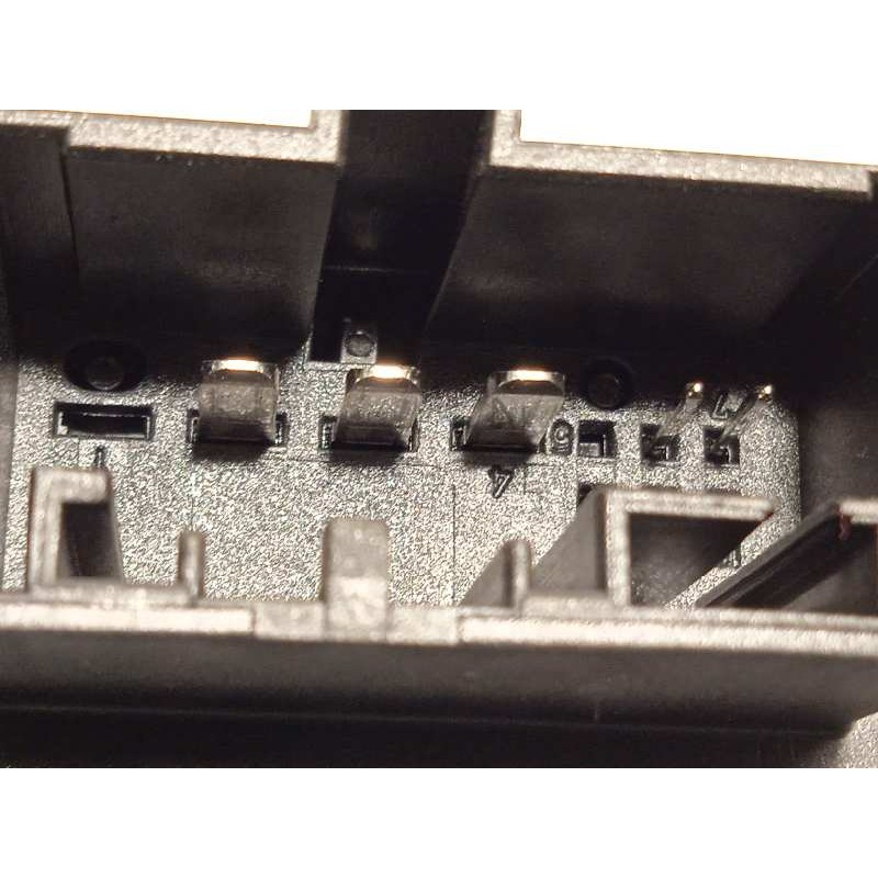 Recambio de elevalunas trasero izquierdo para skoda kamiq (nw4) ambition referencia OEM IAM 654839461  5Q0959407D