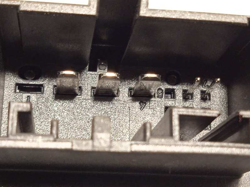 Recambio de elevalunas trasero izquierdo para skoda kamiq (nw4) ambition referencia OEM IAM 654839461  5Q0959407D