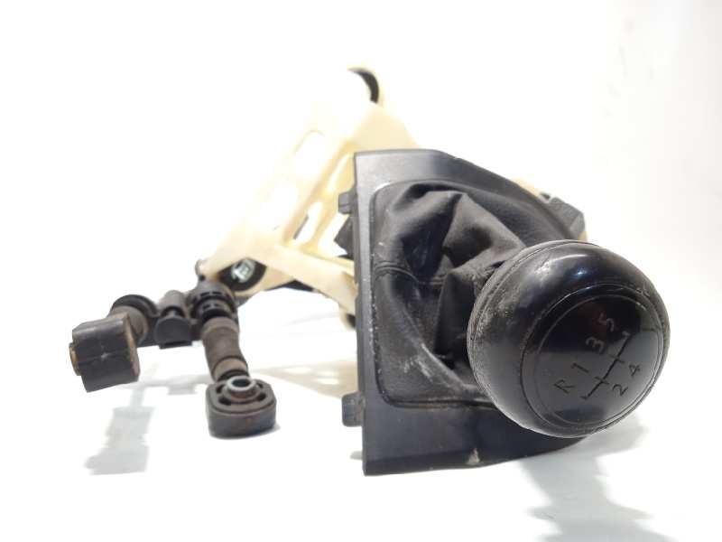 Recambio de palanca cambio para volkswagen t6 transporter kombi referencia OEM IAM 7E0711025B  