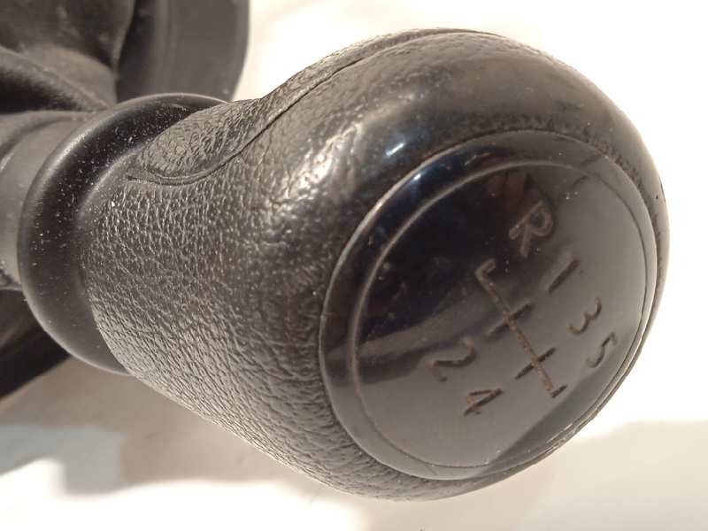 Recambio de palanca cambio para volkswagen t6 transporter kombi referencia OEM IAM 7E0711025B  