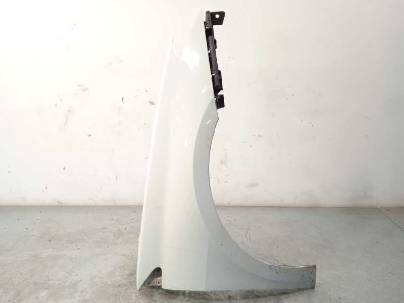 Recambio de aleta delantera derecha para renault laguna iii 1.5 dci diesel referencia OEM IAM 631000032R  