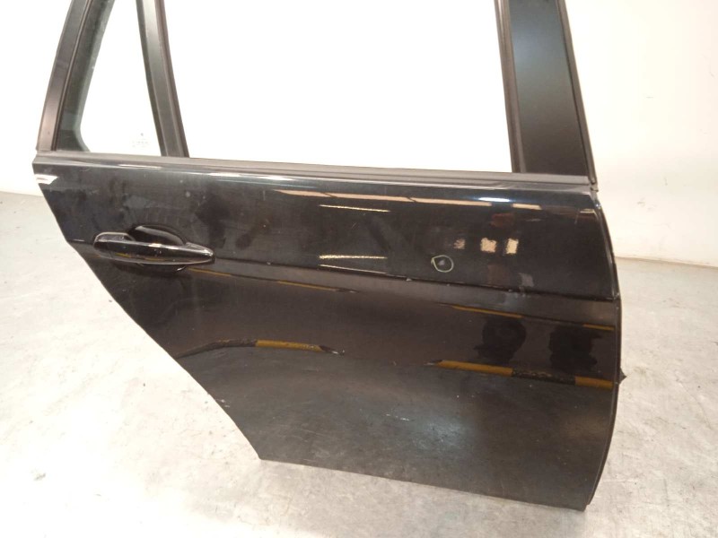 Recambio de puerta trasera derecha para bmw serie 3 touring (e91) 320d referencia OEM IAM 41009628752  