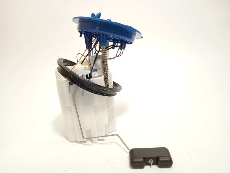 Recambio de bomba combustible para volkswagen t-roc advance referencia OEM IAM 5WA919051A  058020001V